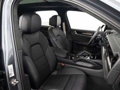 2026 Porsche Cayenne GTS