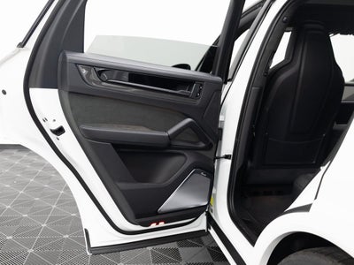 2026 Porsche Cayenne GTS