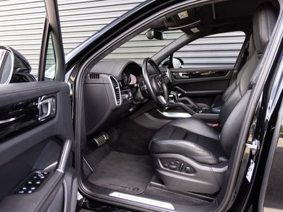 2023 Porsche Cayenne Turbo S