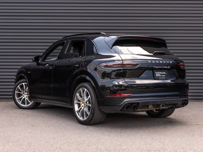 2023 Porsche Cayenne Turbo S
