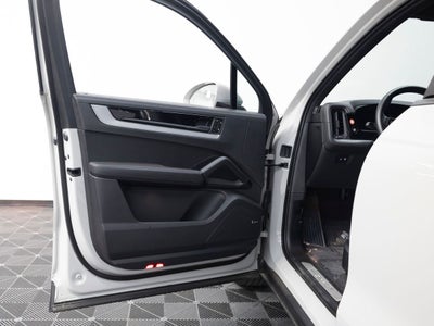 2025 Porsche Cayenne S