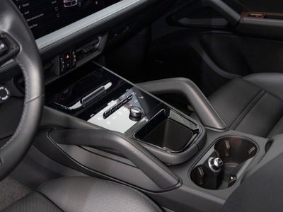 2025 Porsche Cayenne S