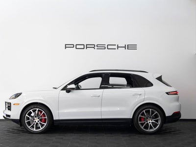 2024 Porsche Cayenne S