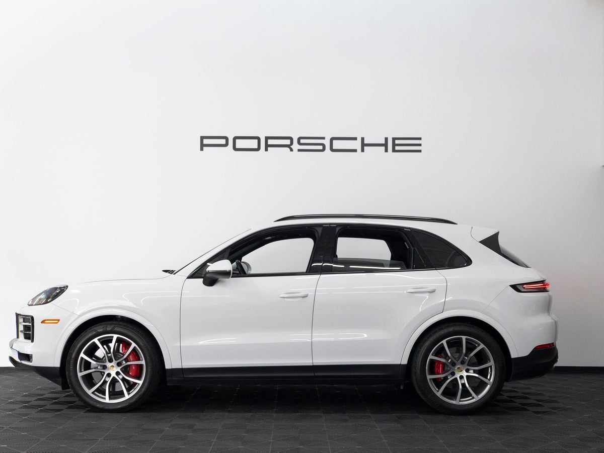 2024 Porsche Cayenne S