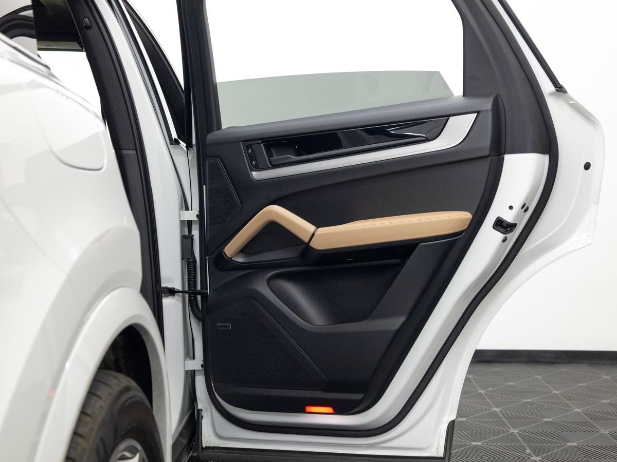 2024 Porsche Cayenne S