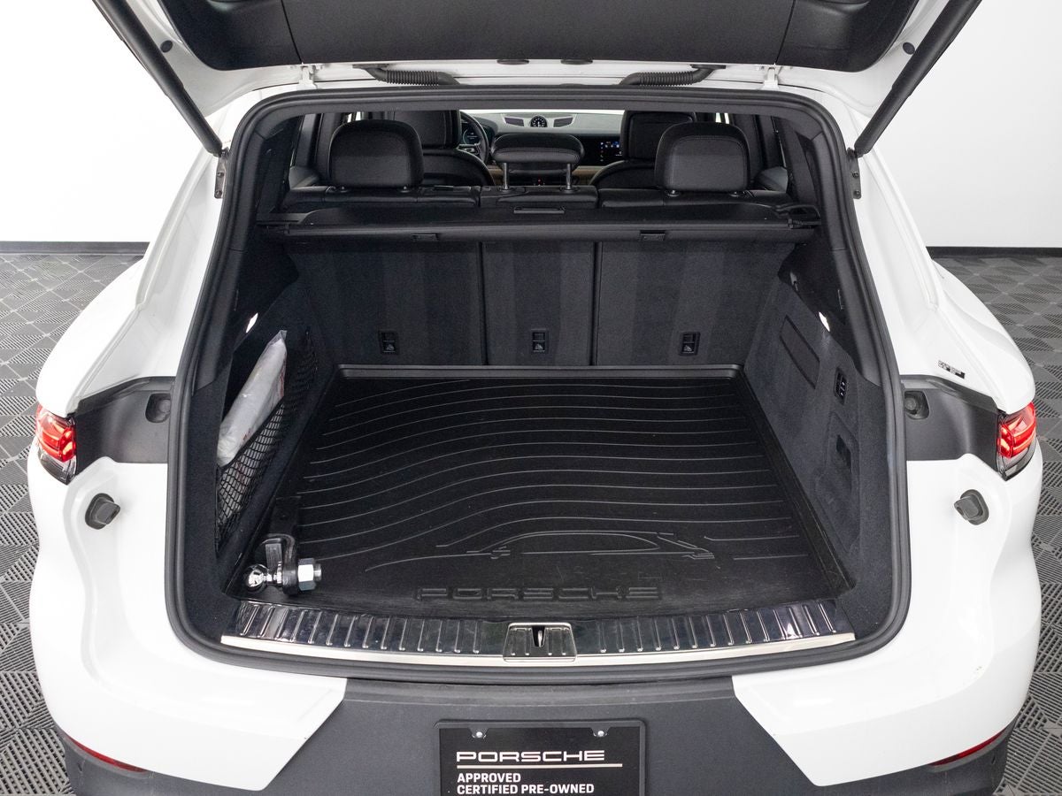 2024 Porsche Cayenne S