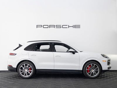 2024 Porsche Cayenne S