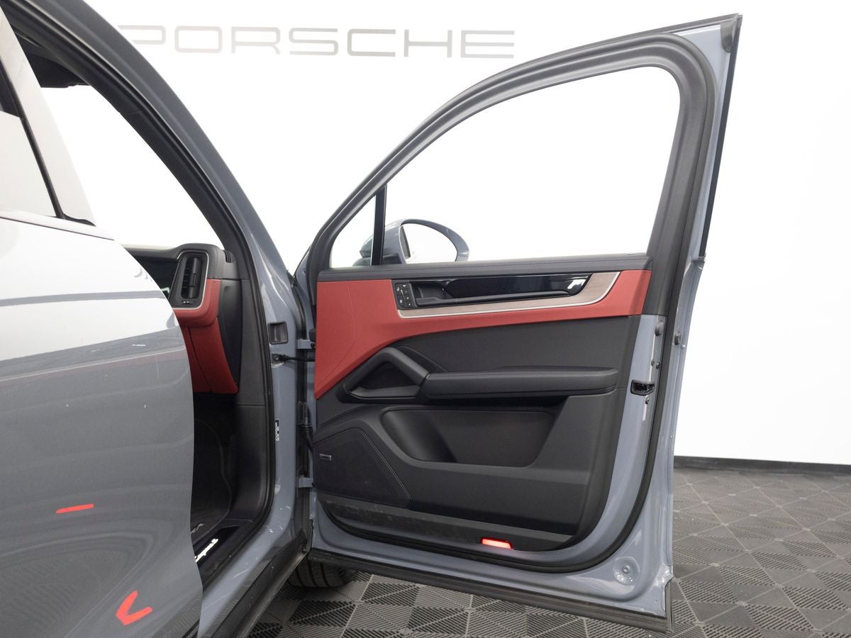 2026 Porsche Cayenne S