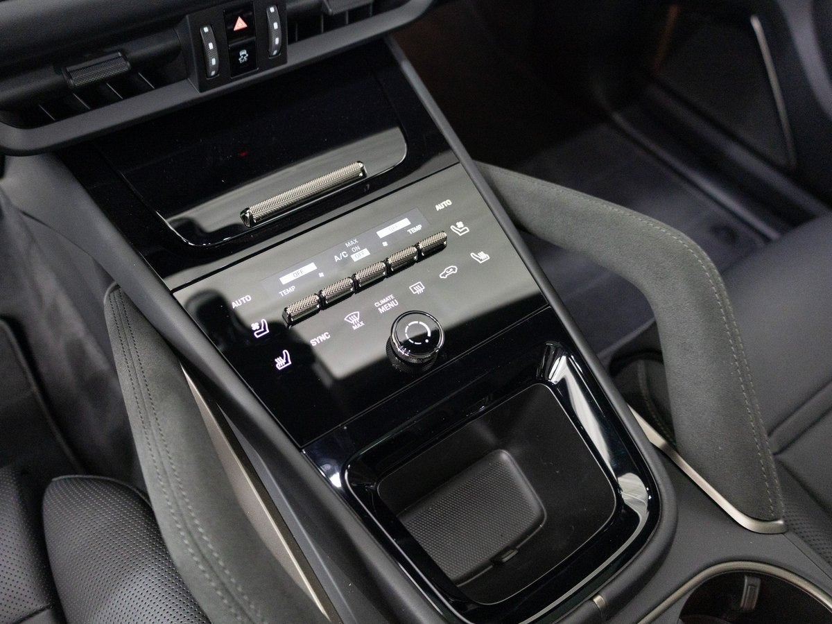 2025 Porsche Cayenne Turbo