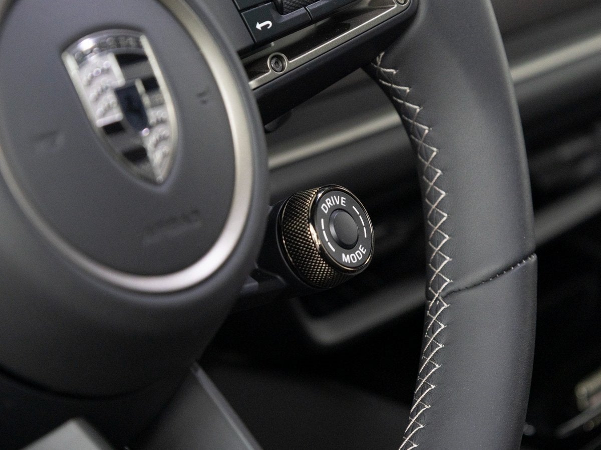 2025 Porsche Cayenne Turbo