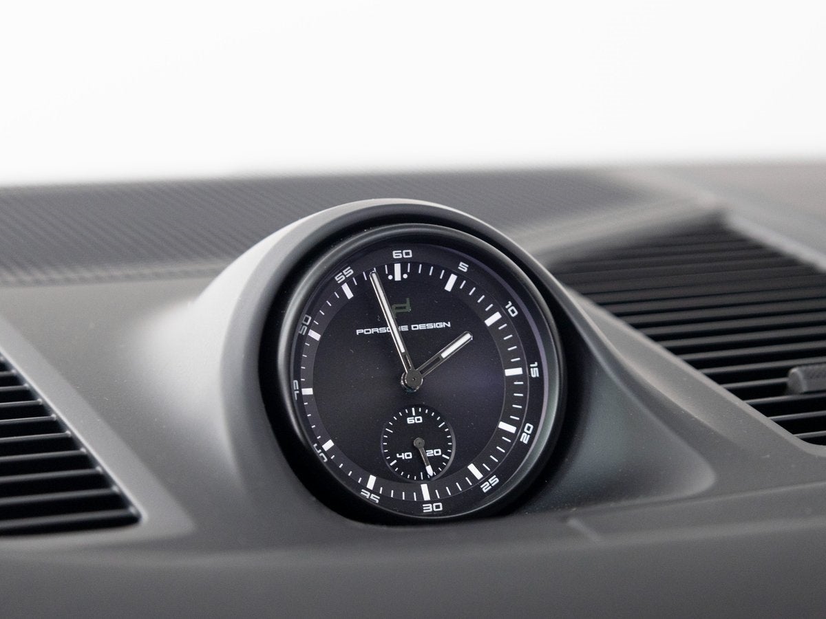 2025 Porsche Cayenne Turbo