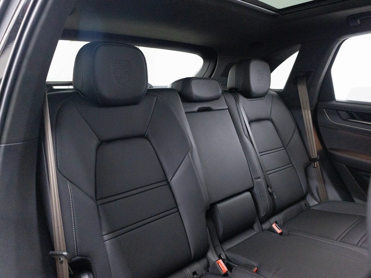 2025 Porsche Cayenne Turbo