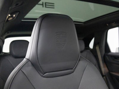 2025 Porsche Cayenne Turbo