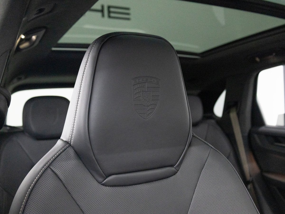 2025 Porsche Cayenne Turbo