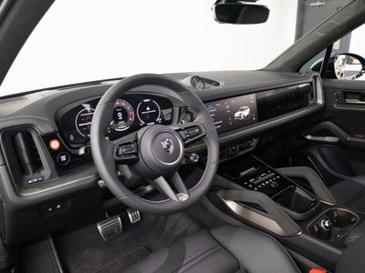 2025 Porsche Cayenne Turbo