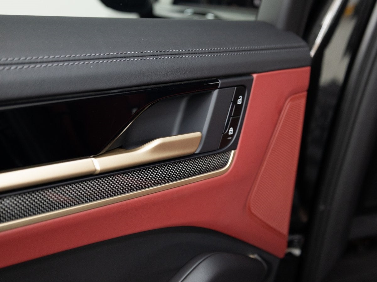 2025 Porsche Cayenne S