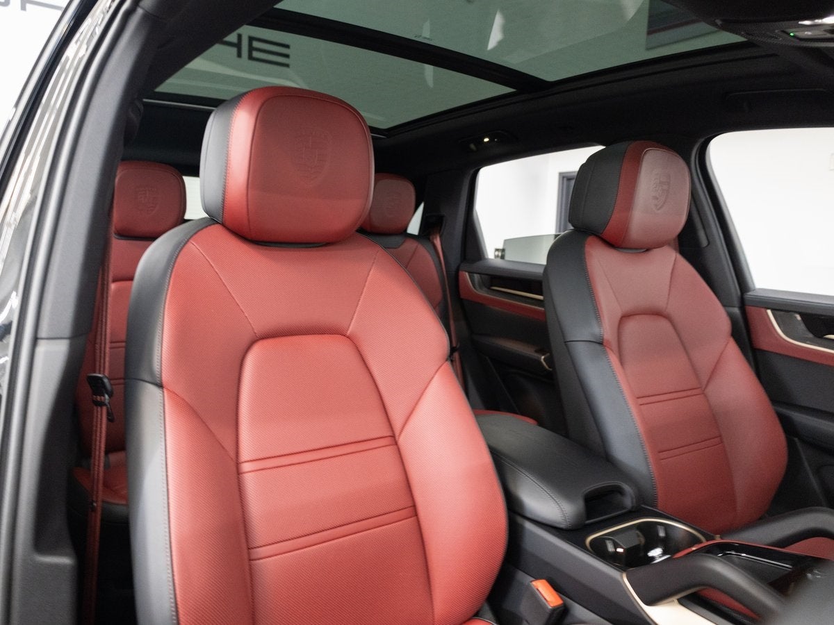 2025 Porsche Cayenne S