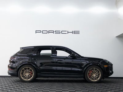 2025 Porsche Cayenne S