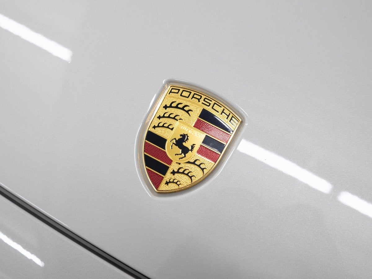 2022 Porsche Cayenne Base