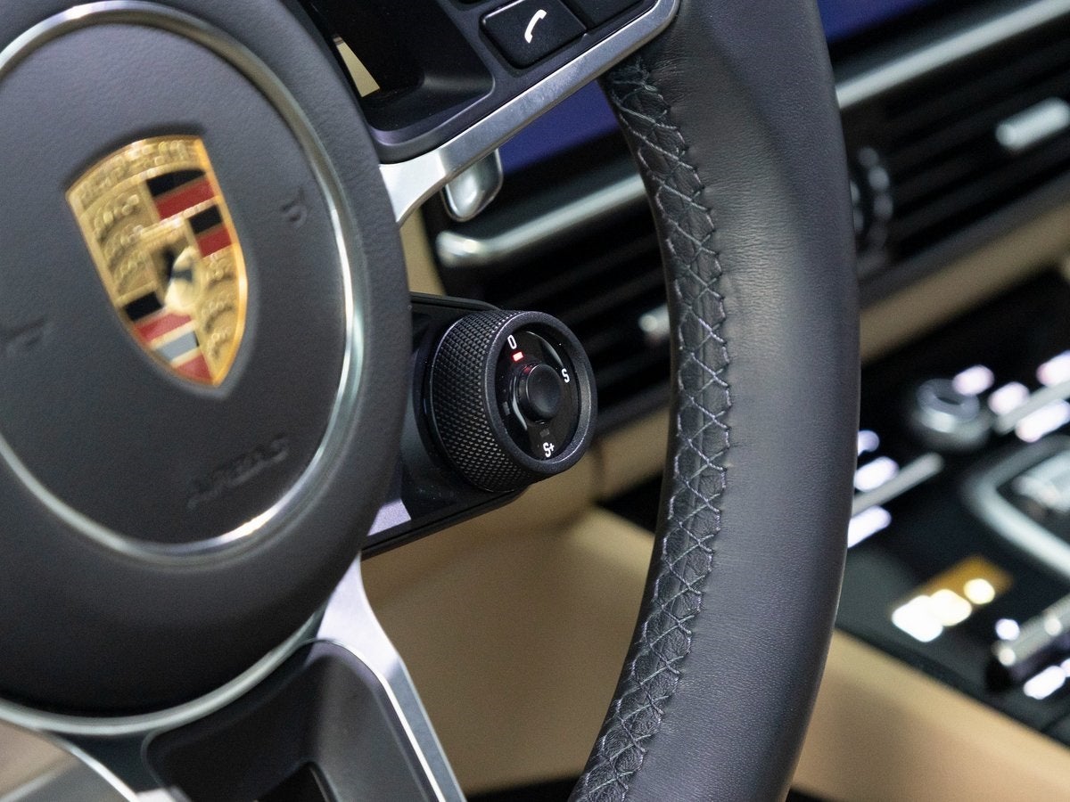 2022 Porsche Cayenne Base