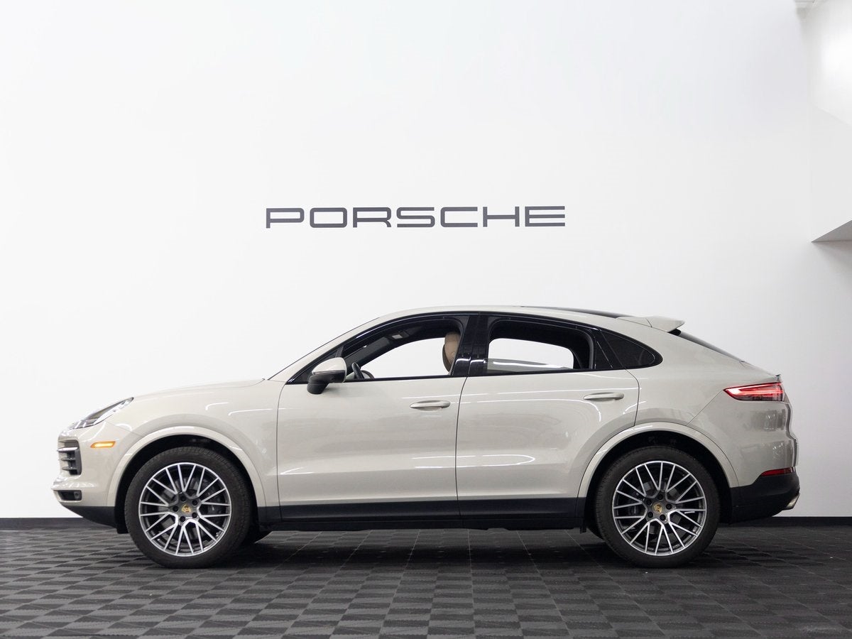 2022 Porsche Cayenne Base