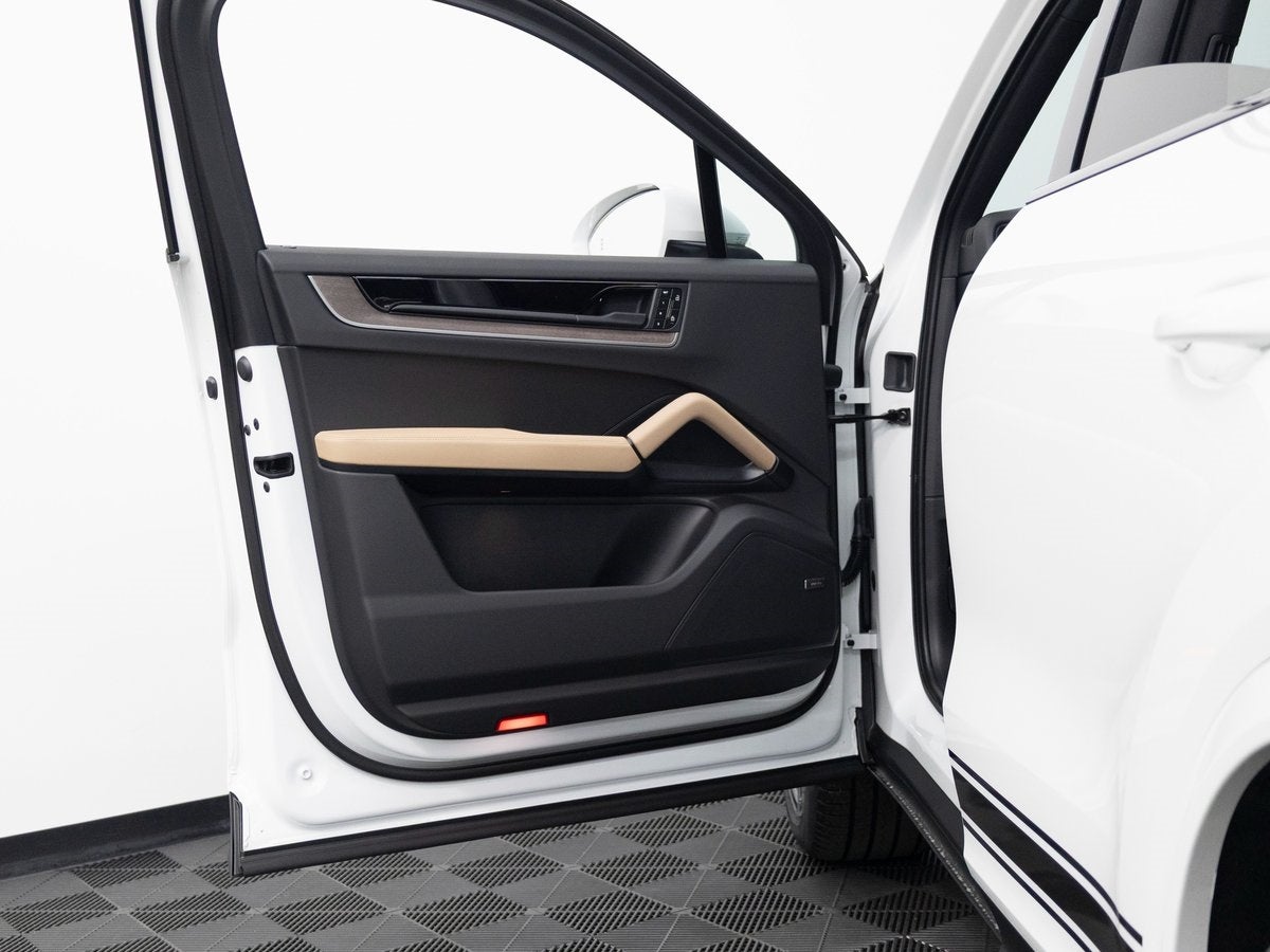 2026 Porsche Cayenne Base