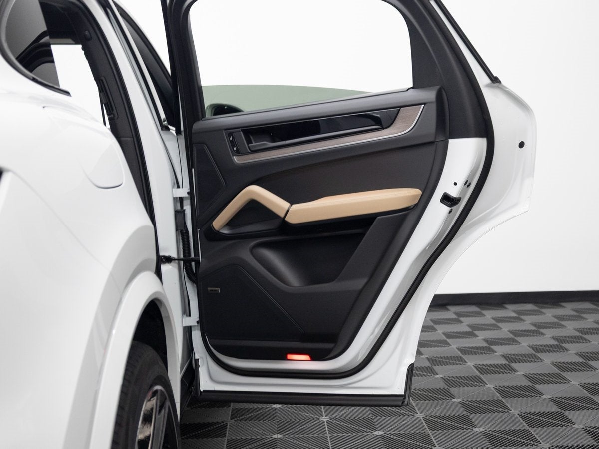 2026 Porsche Cayenne Base