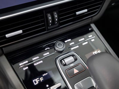 2023 Porsche Cayenne Coupe Platinum Edition