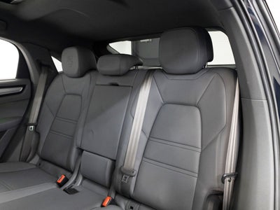 2023 Porsche Cayenne Coupe Platinum Edition