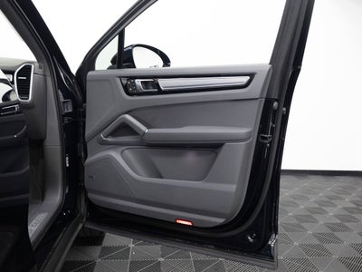 2023 Porsche Cayenne Coupe Platinum Edition