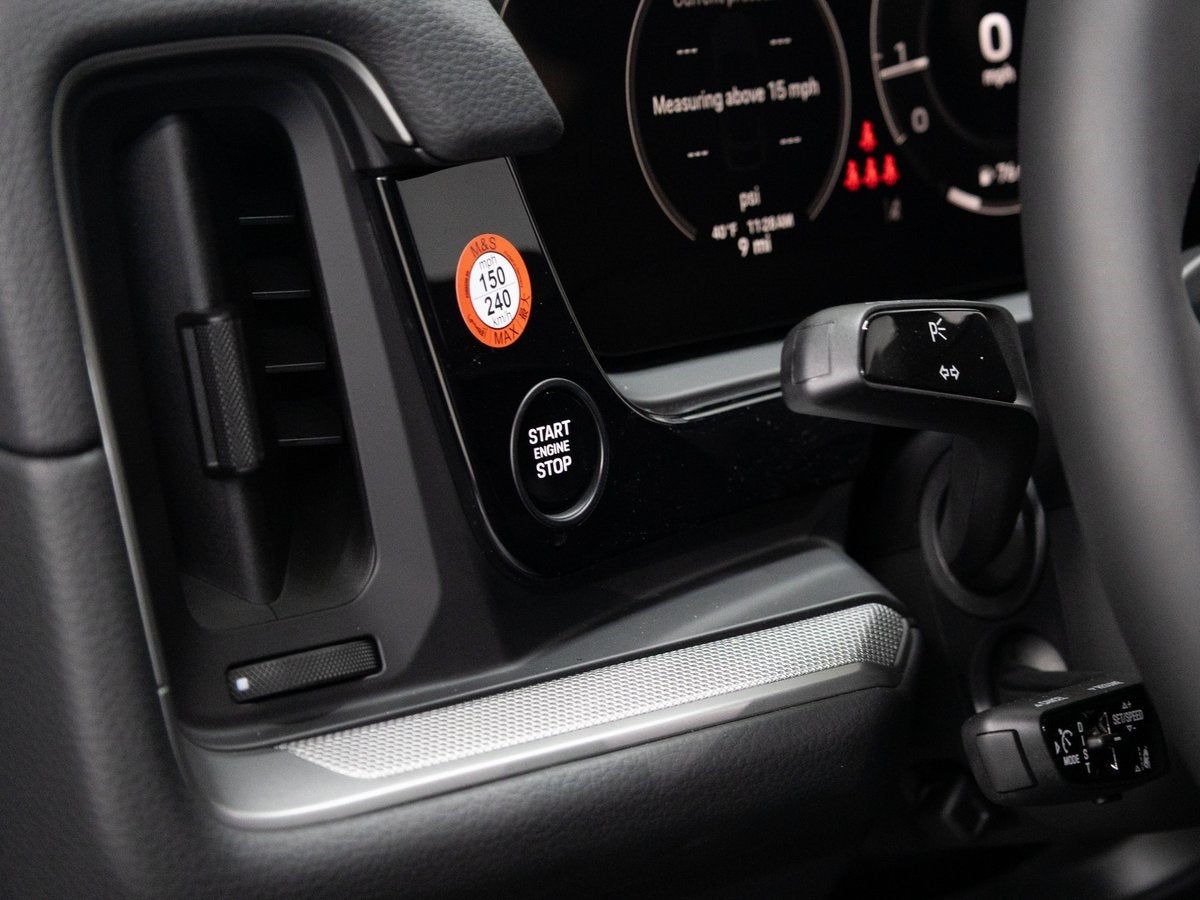 2026 Porsche Cayenne Base