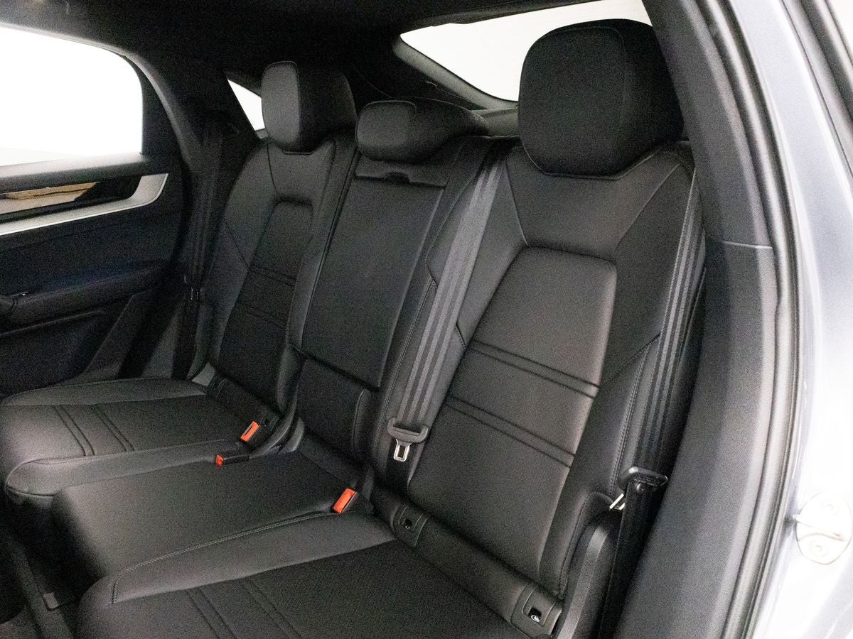 2026 Porsche Cayenne Coupe