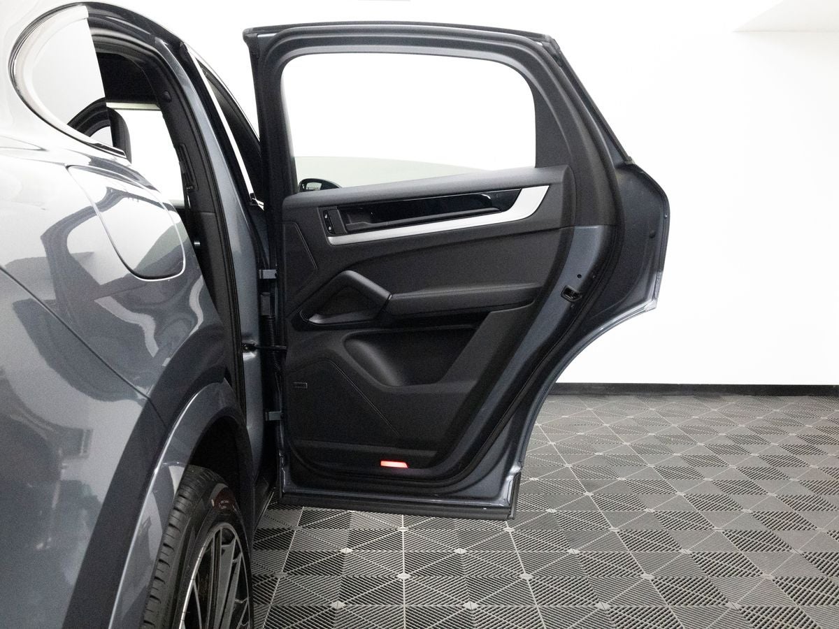 2026 Porsche Cayenne Coupe