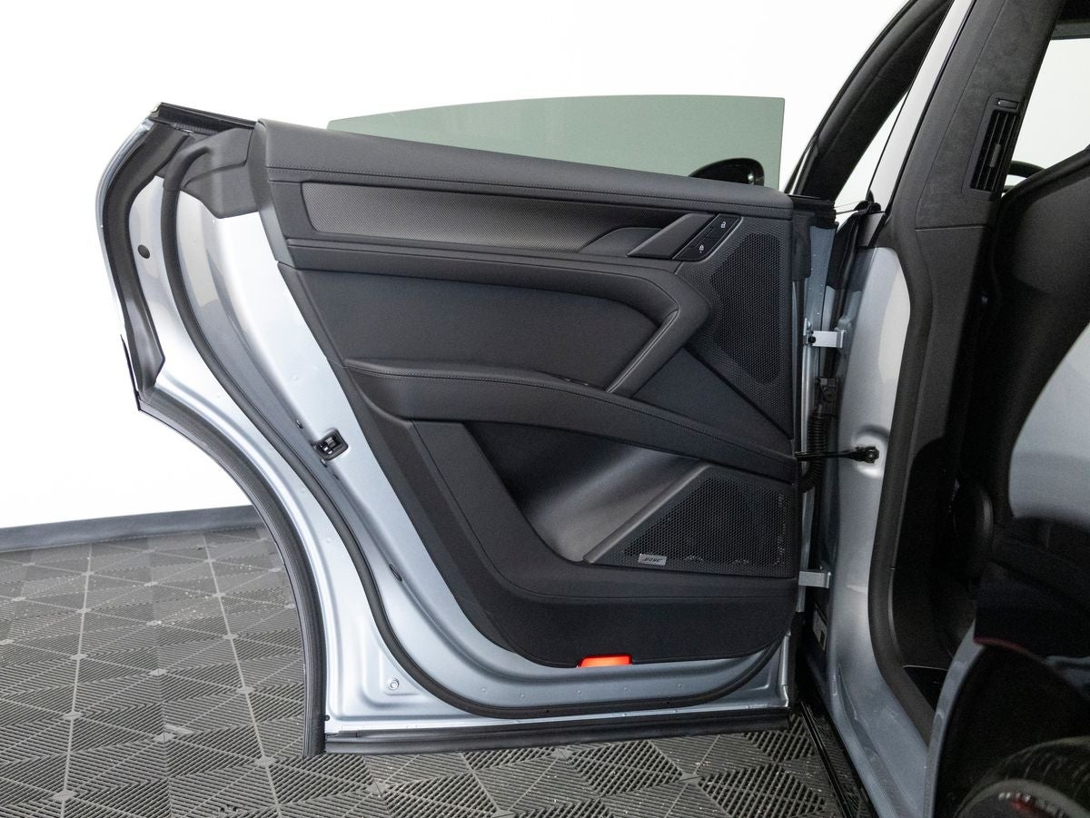 2026 Porsche Cayenne Cayenne Turbo Coupe Electric