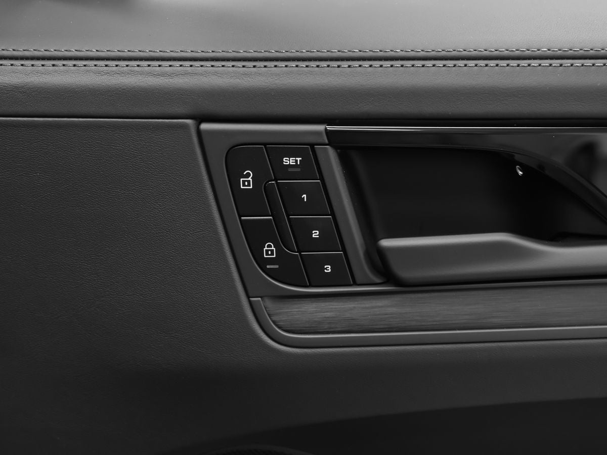 2026 Porsche Cayenne Cayenne GTS Coupe