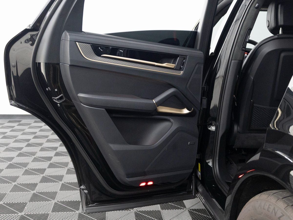 2026 Porsche Cayenne GTS