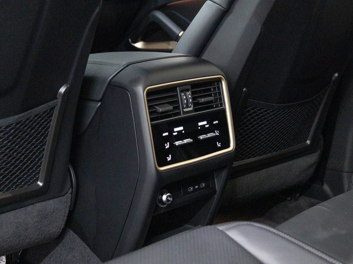 2026 Porsche Cayenne GTS