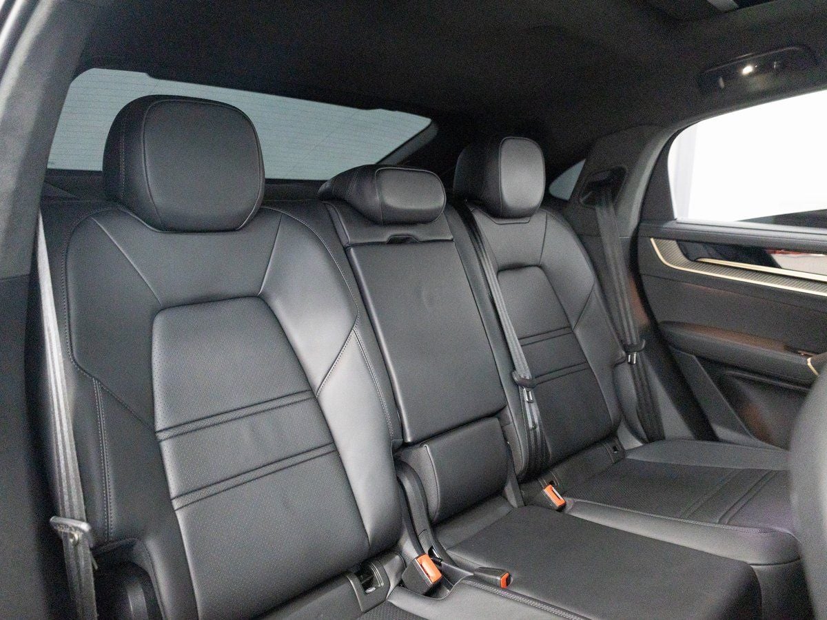 2026 Porsche Cayenne GTS