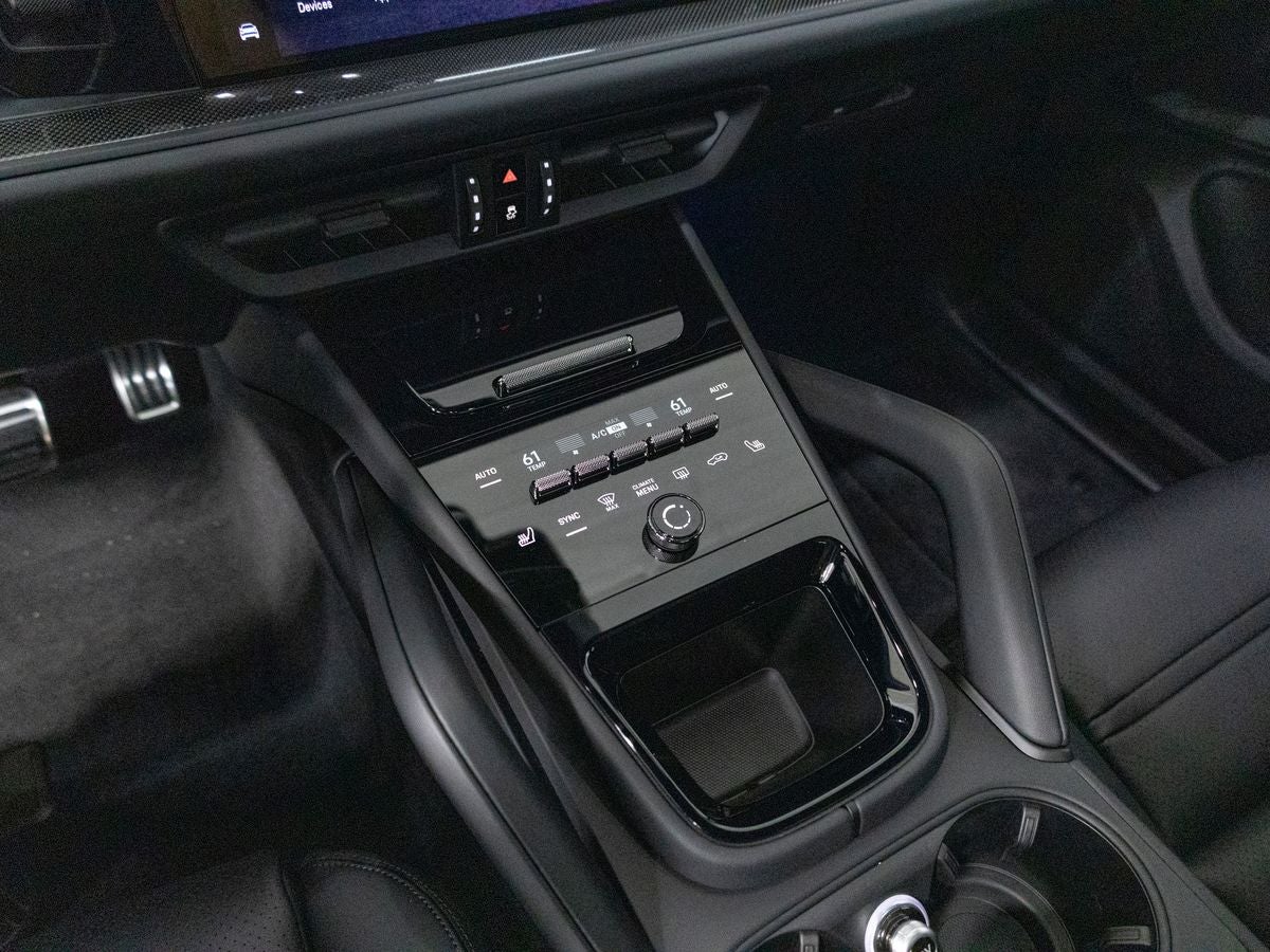 2026 Porsche Cayenne Cayenne GTS Coupe