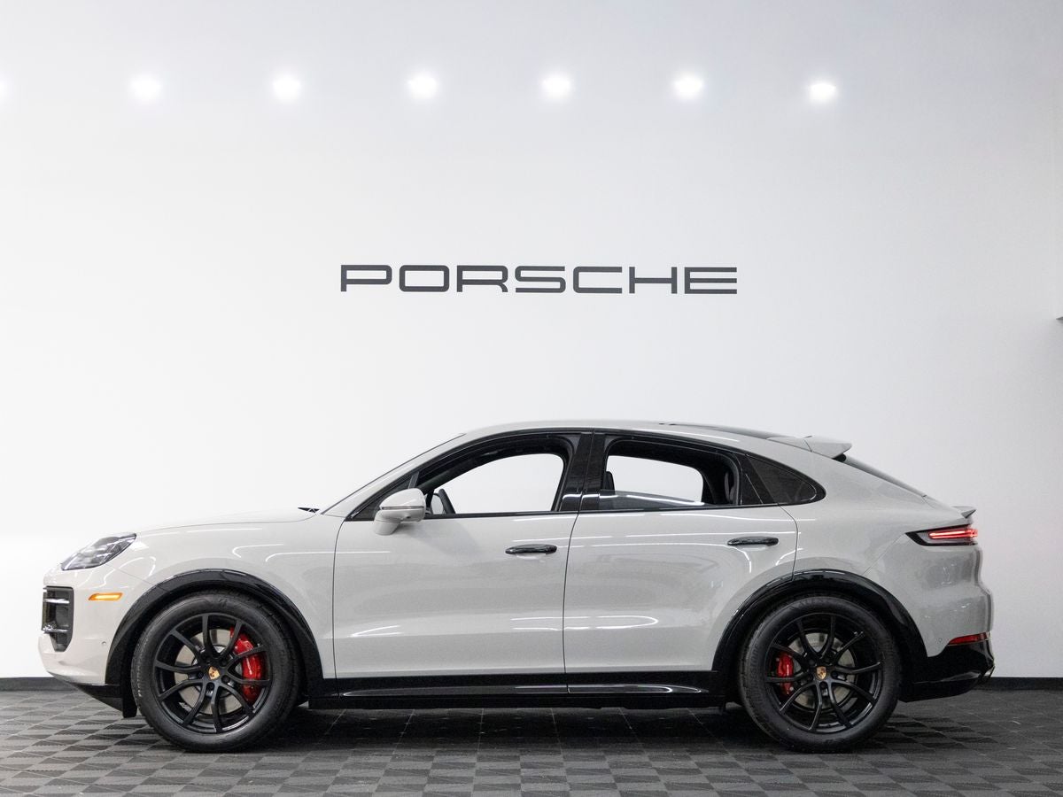 2026 Porsche Cayenne Cayenne GTS Coupe