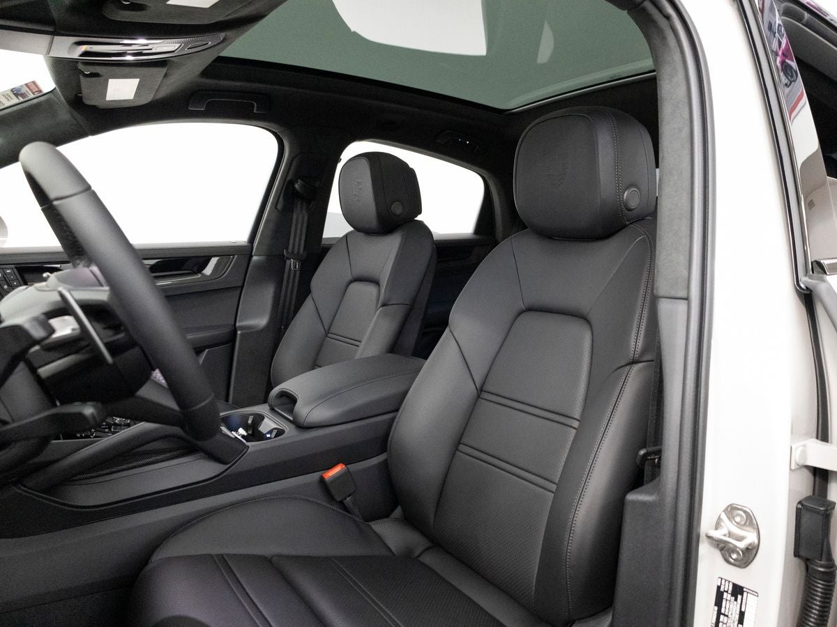 2026 Porsche Cayenne Cayenne GTS Coupe