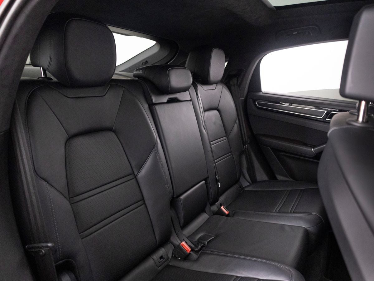 2023 Porsche Cayenne GTS Coupe