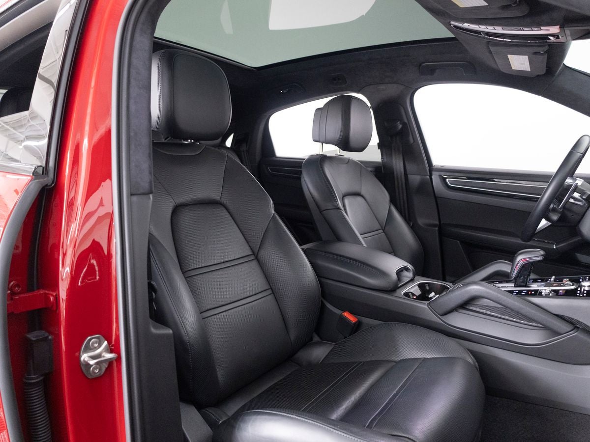 2023 Porsche Cayenne GTS Coupe