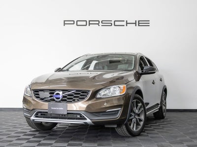 2016 Volvo V60 Cross Country T5