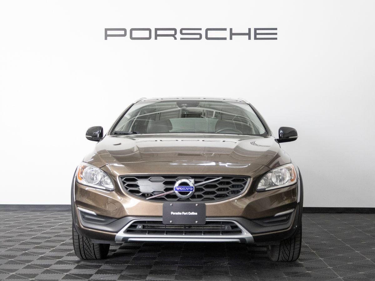 2016 Volvo V60 Cross Country T5