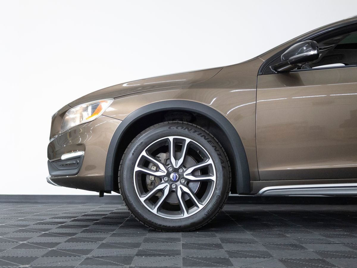2016 Volvo V60 Cross Country T5