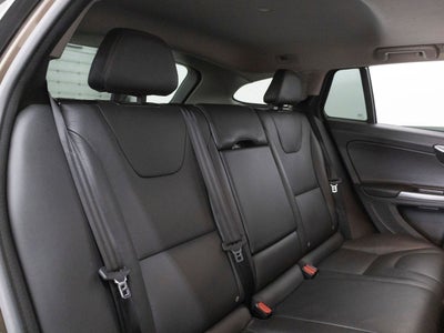 2016 Volvo V60 Cross Country T5