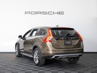 2016 Volvo V60 Cross Country T5