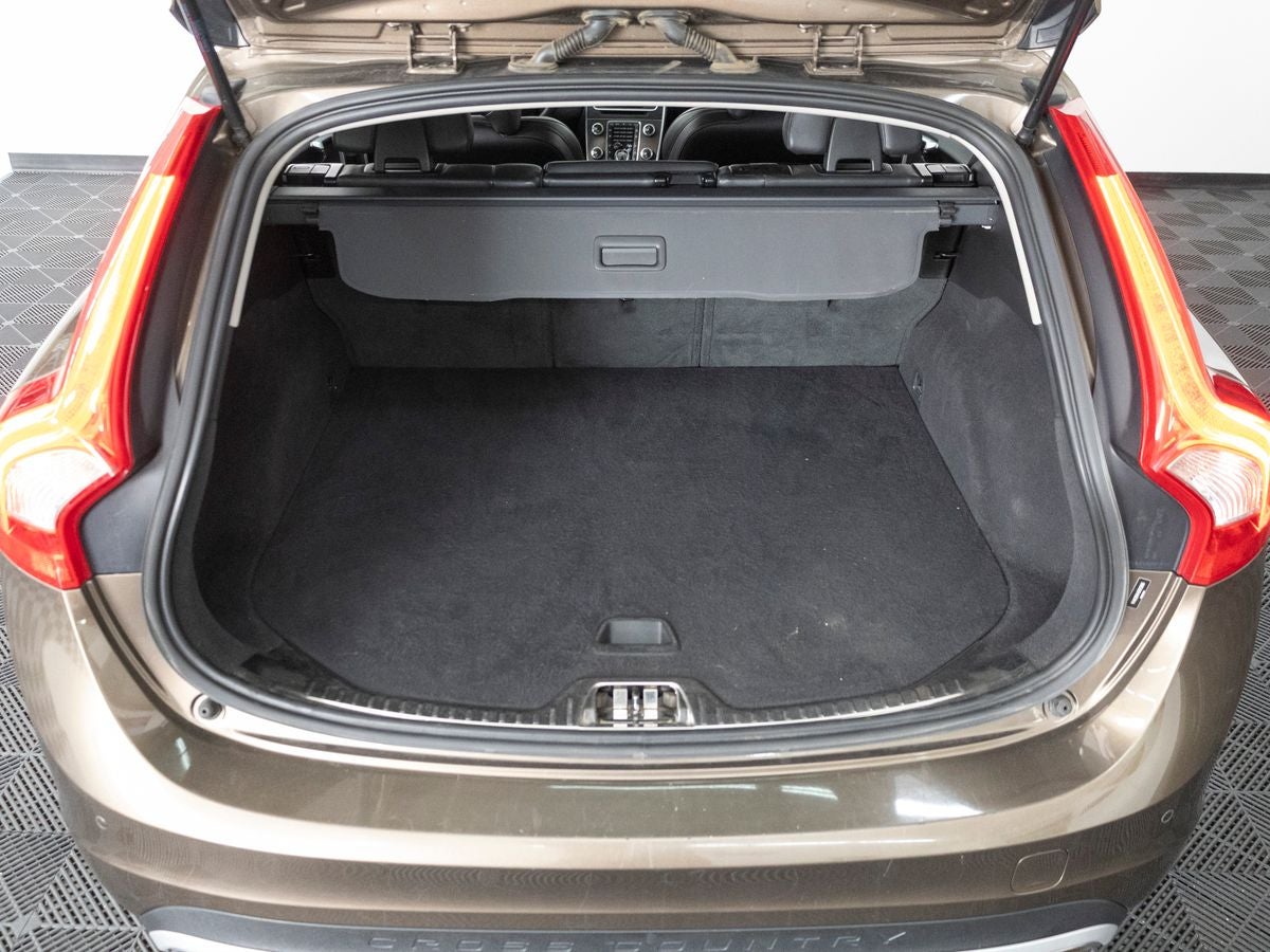2016 Volvo V60 Cross Country T5