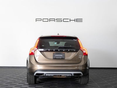 2016 Volvo V60 Cross Country T5